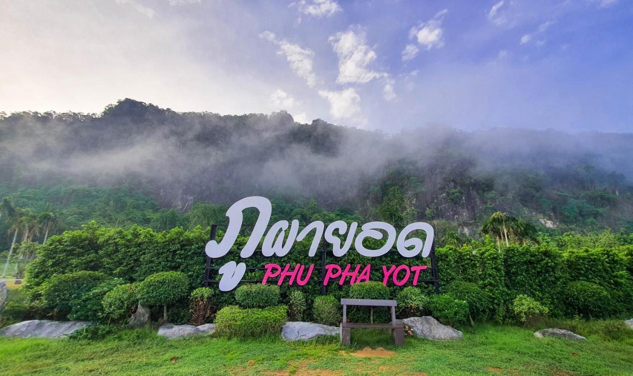 Phuphayot Resort Trang Exteriör bild