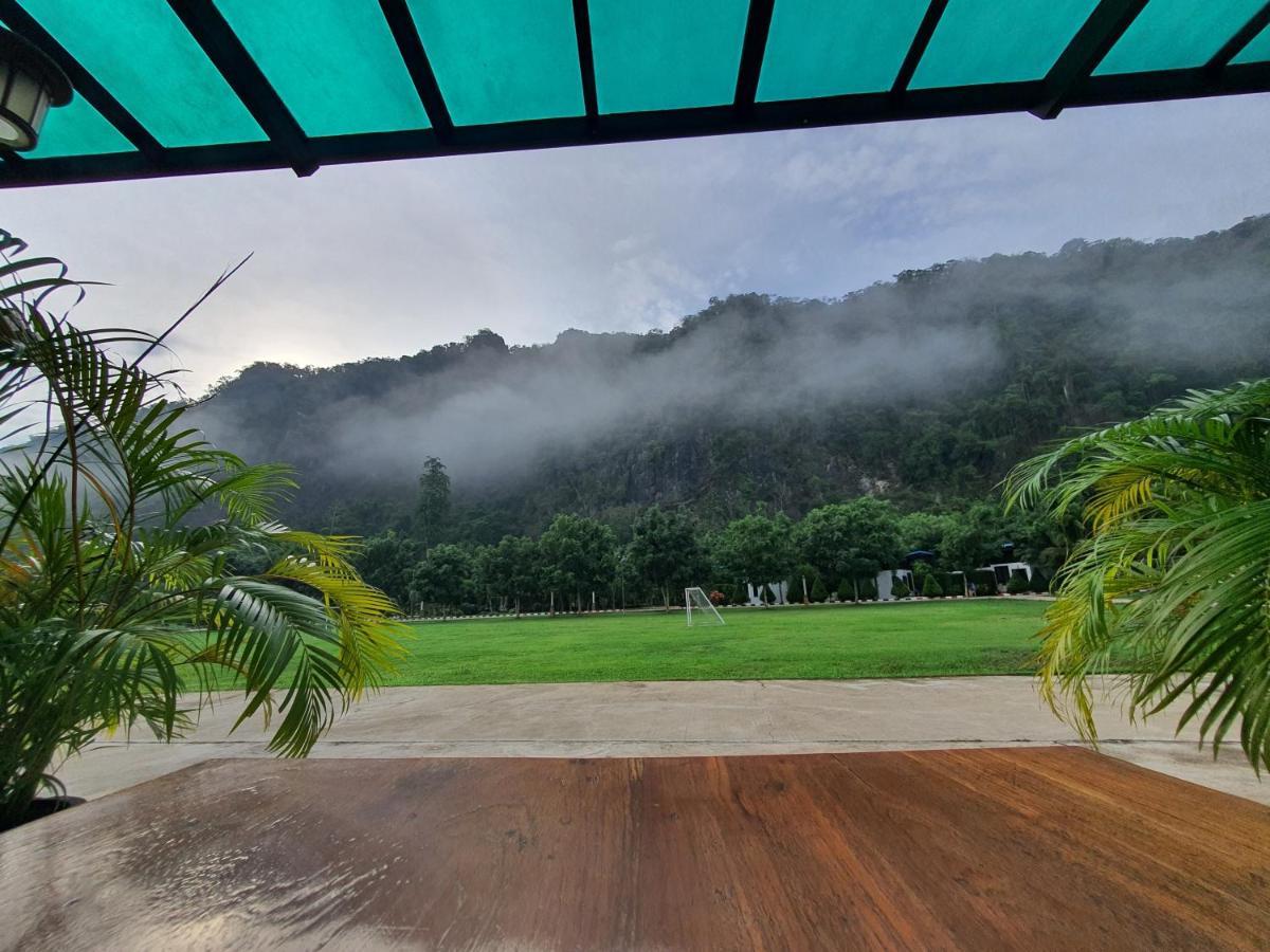 Phuphayot Resort Trang Exteriör bild