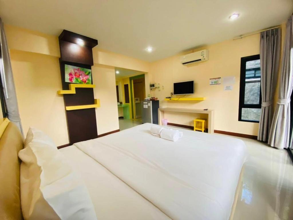 Phuphayot Resort Trang Exteriör bild