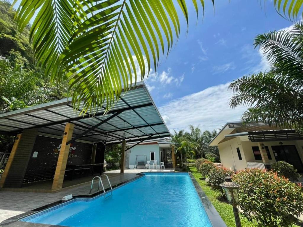 Phuphayot Resort Trang Exteriör bild