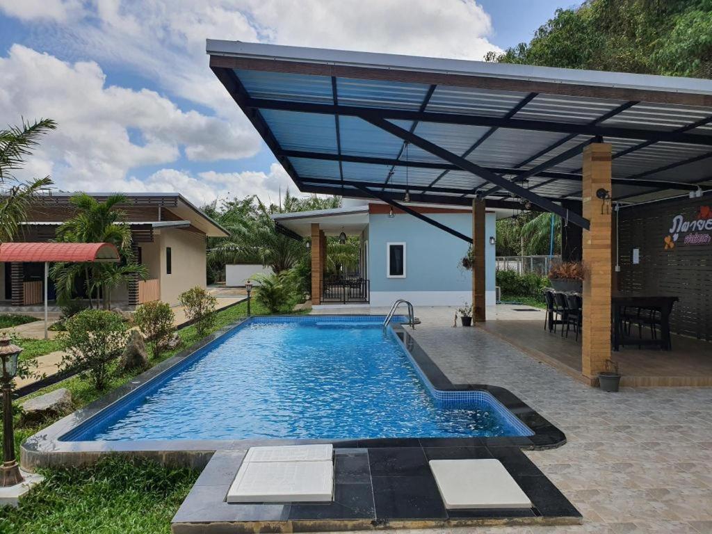 Phuphayot Resort Trang Exteriör bild