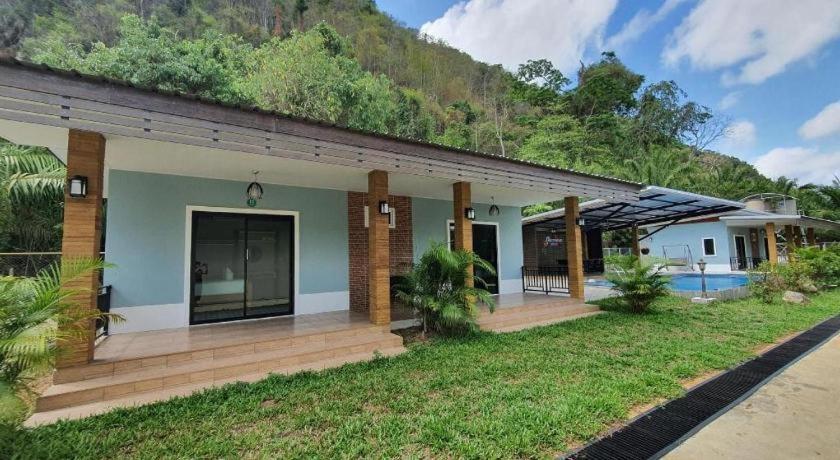 Phuphayot Resort Trang Exteriör bild