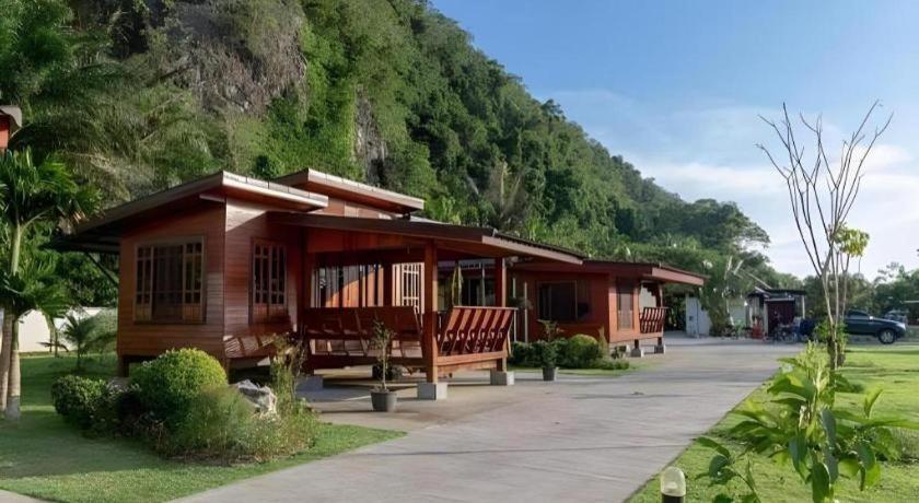 Phuphayot Resort Trang Exteriör bild