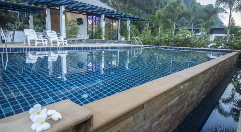 Phuphayot Resort Trang Exteriör bild