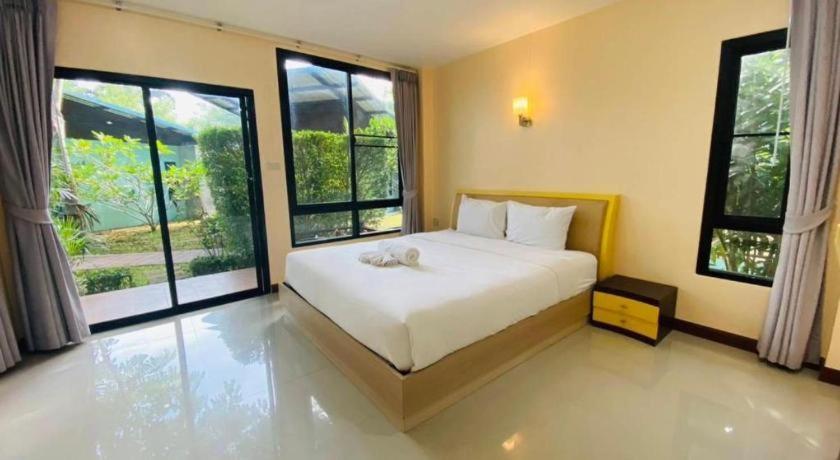 Phuphayot Resort Trang Exteriör bild